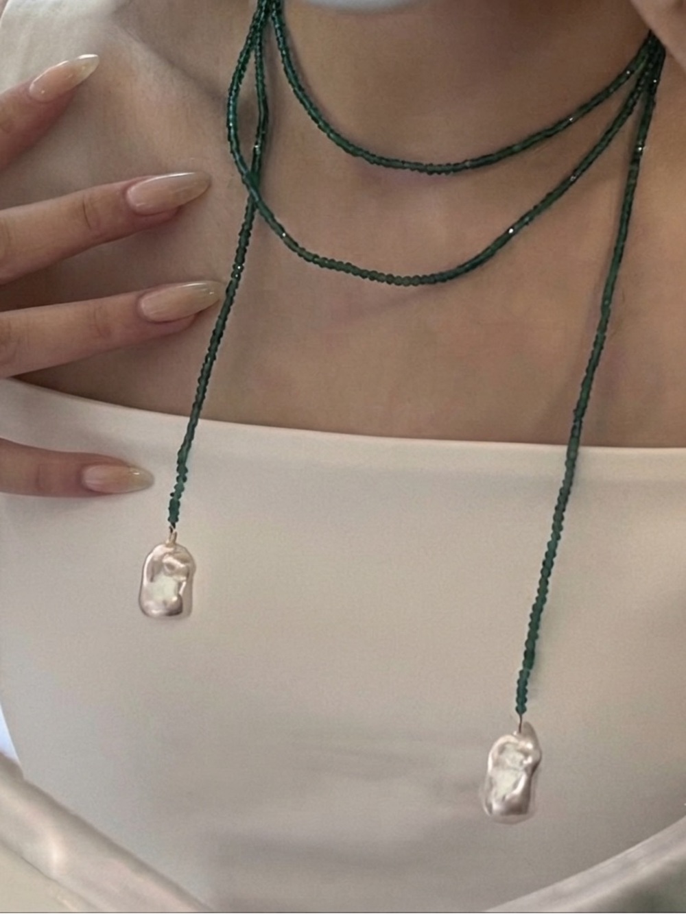 Green Beaded Lariat Necklace with Pearl Drops - Women Jewelry - Picture 4 of 7